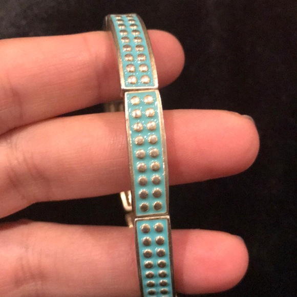 Lia Sophia Stretch Bracelet - Picture 1 of 2
